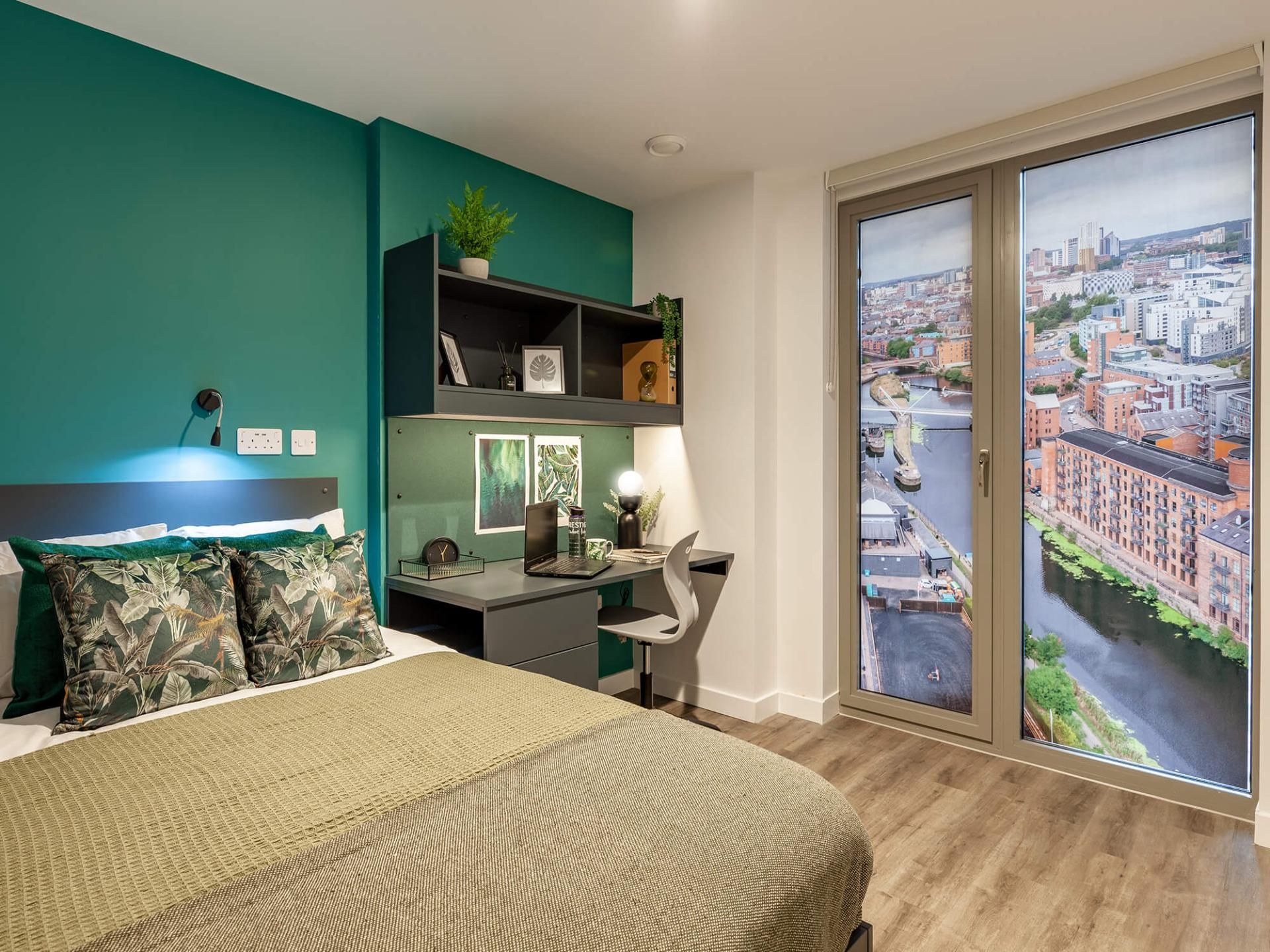 Deluxe Ensuite